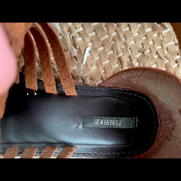 Strappy leather sandals - Picture 2 of 2